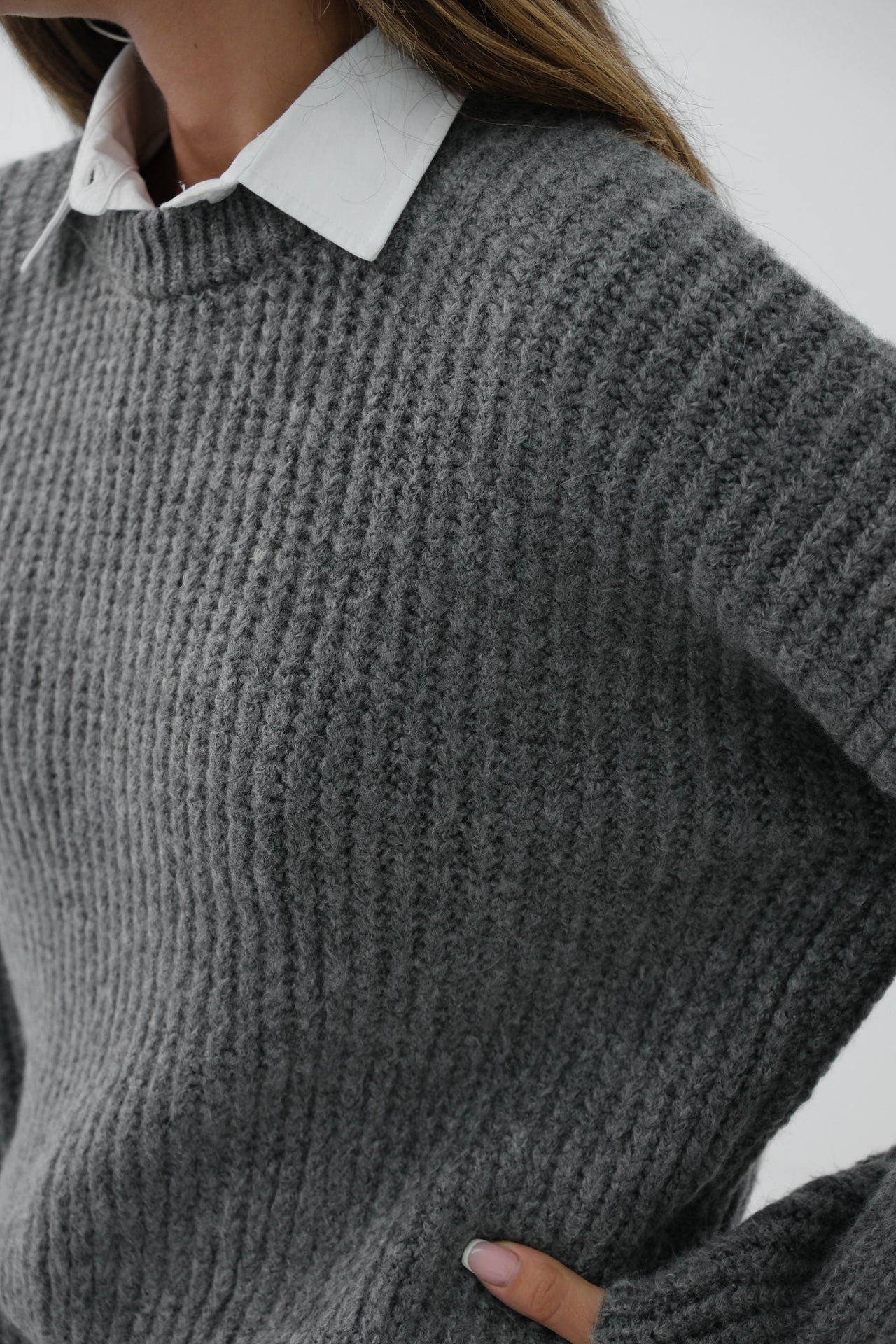 Round Neck Gray Oversize Knitted Sweater 