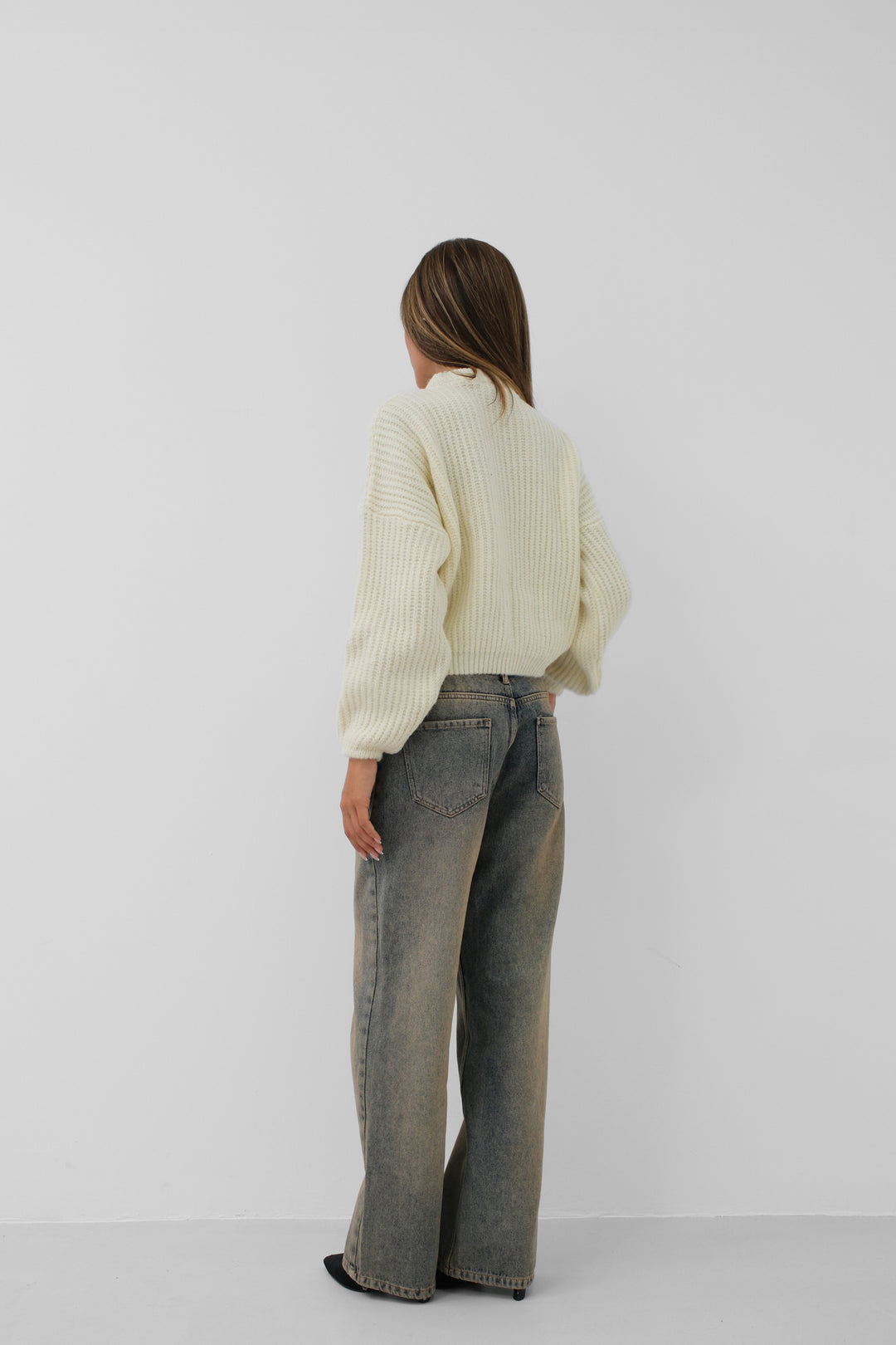 Yuvarlak Yakalı Ekru Oversize Triko Kazak